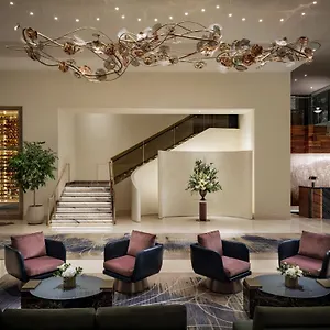 The Ritz-carlton, Канада